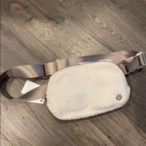 Lululemon Fleece Everywhere Belt Bag in Ivory
